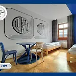 Mlotek I Perlik Auberge de jeunesse *