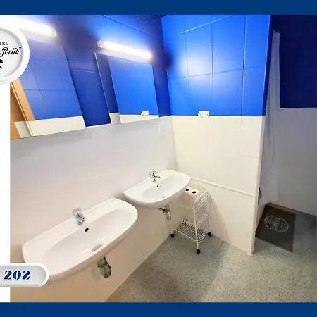 Hostel Młotek I Perlik Tarnowskie Góry