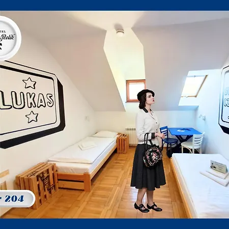 Młotek I Perlik Hostel Tarnowskie Góry