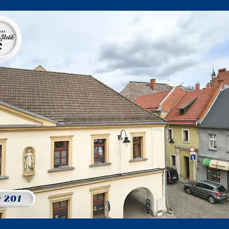 Mlotek I Perlik Hostel