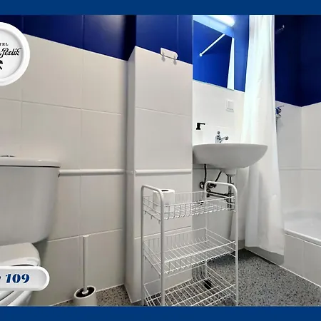 Mlotek I Perlik Hostel Tarnowskie Góry