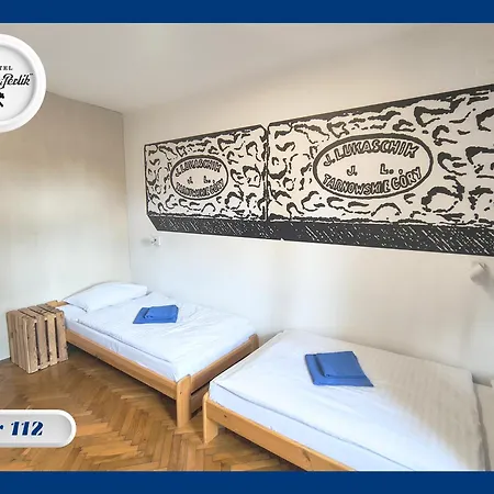 Hostel Mlotek I Perlik *