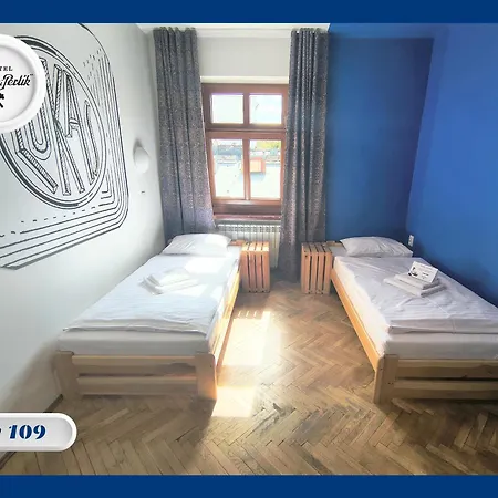 Hostal Mlotek I Perlik *