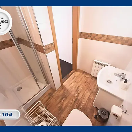 Mlotek I Perlik Hostal Tarnowskie Góry