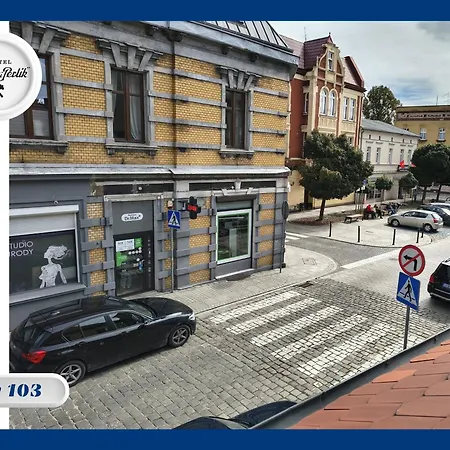 Mlotek I Perlik Hostel